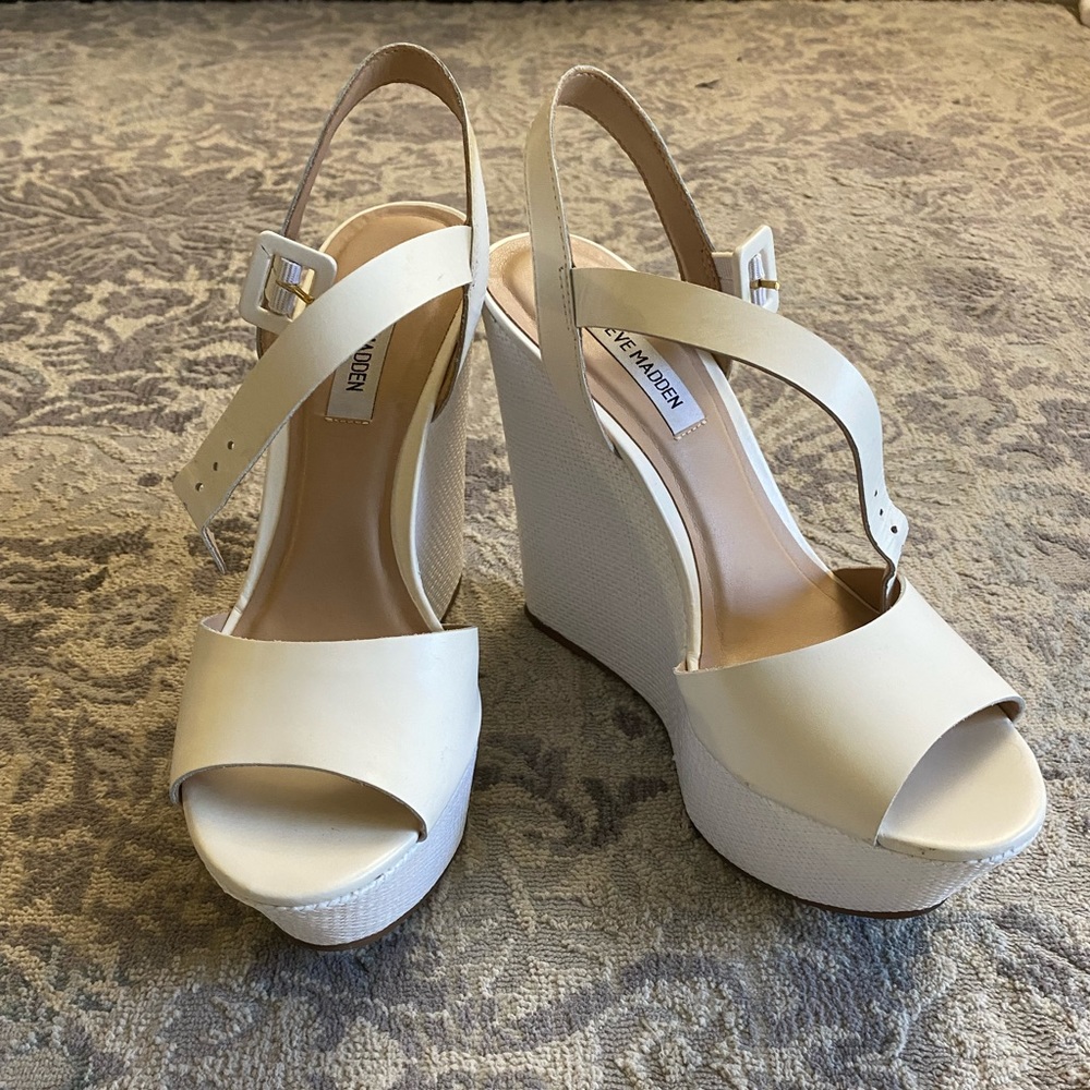 Steve Madden white platform heels